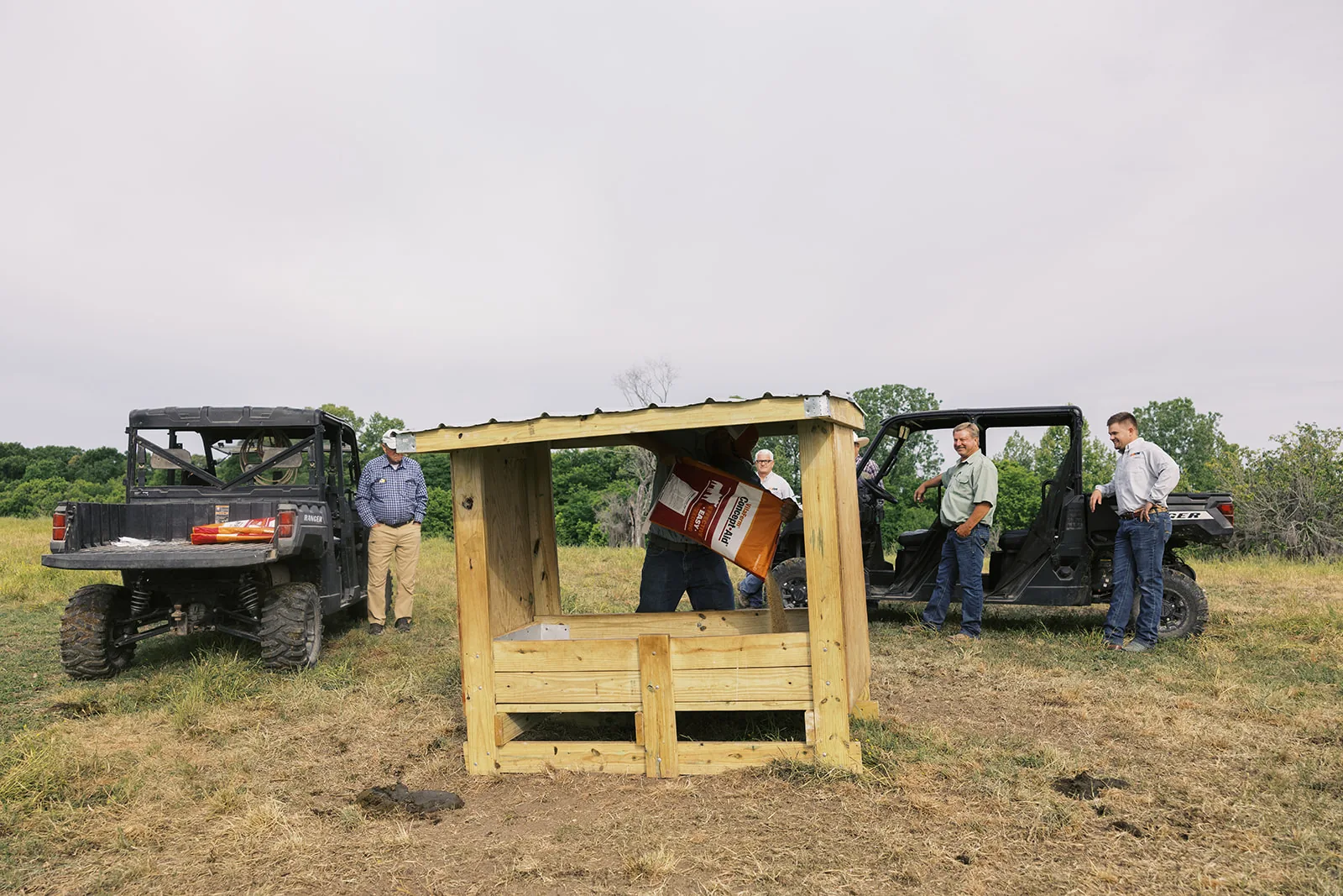 The VitaFerm and Johnston Brangus teams working together